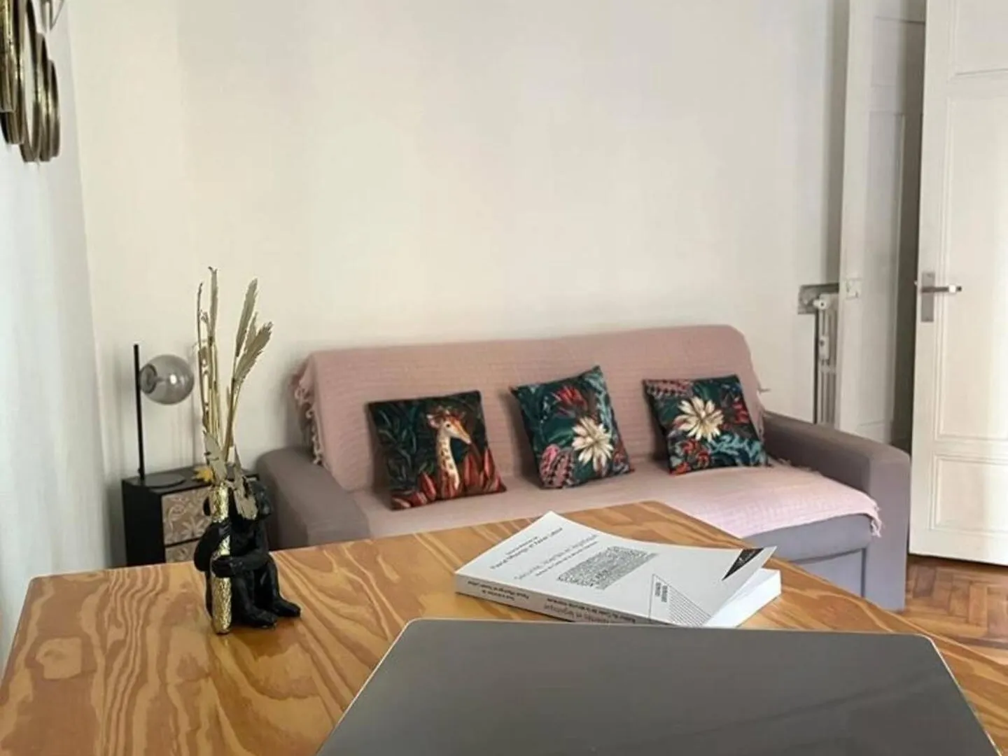 Studio Ideally Located Nice City Center