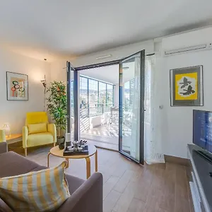 Apartment Liberation, Nice