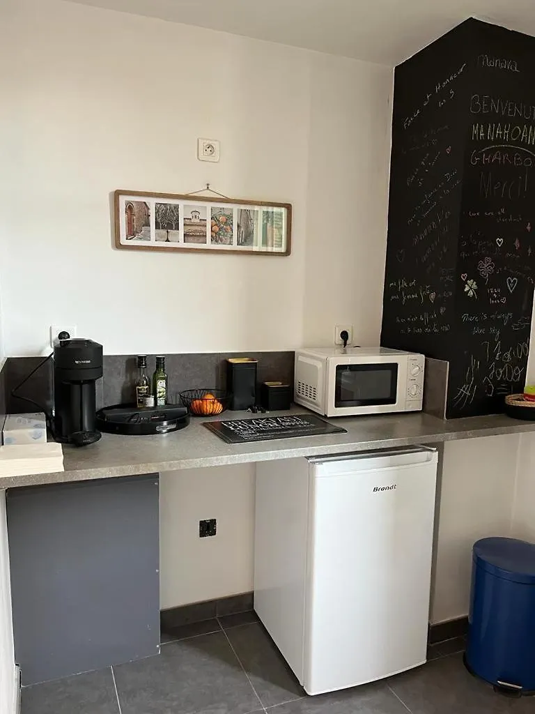 Studio Ideally Located Nice City Center